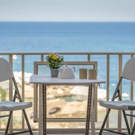 Daire Sea-view Retreat 2 *