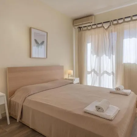 Apartman Sea-view Retreat 2 *